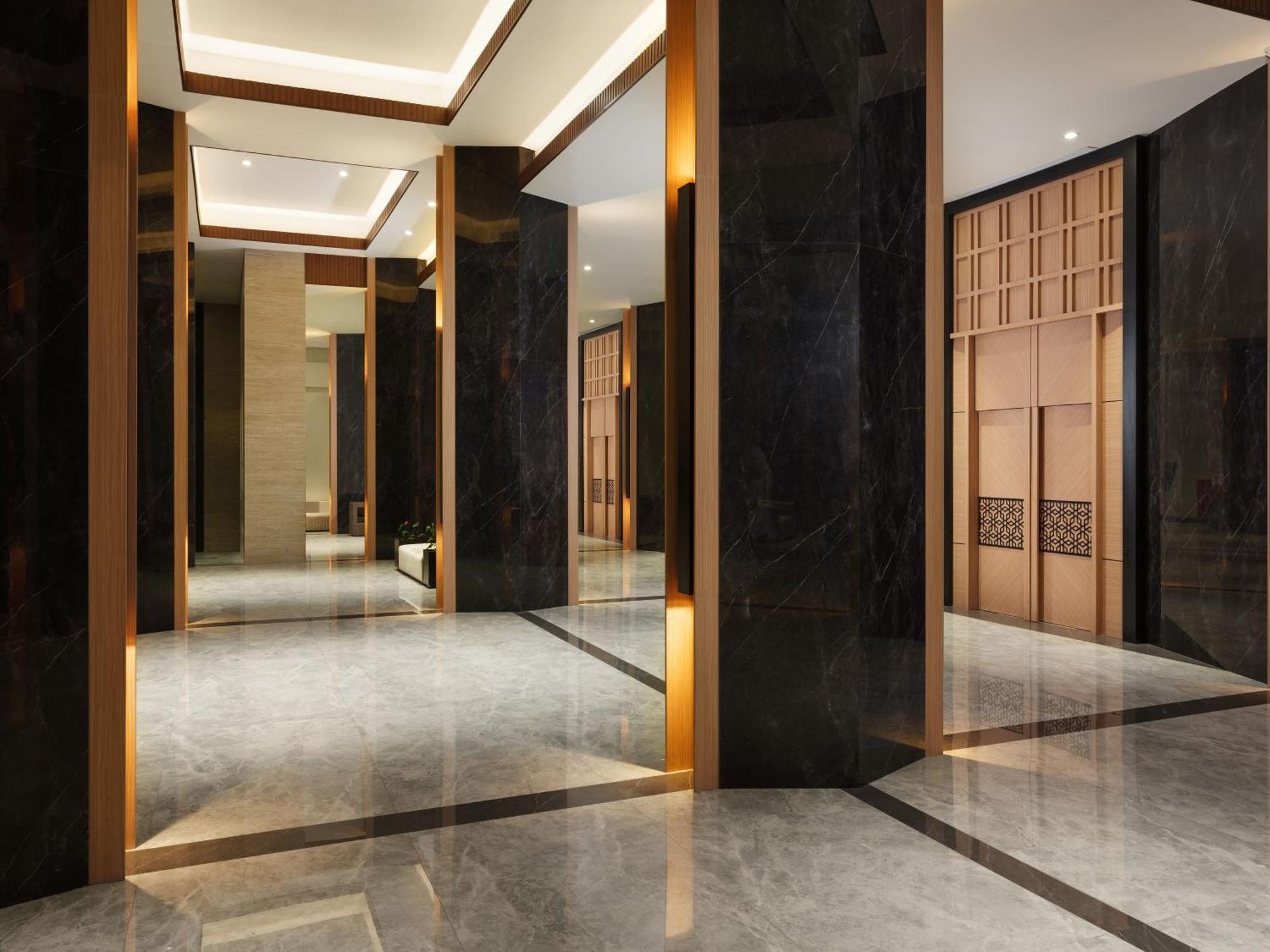 Hotel Santika Blitar Bagian luar foto